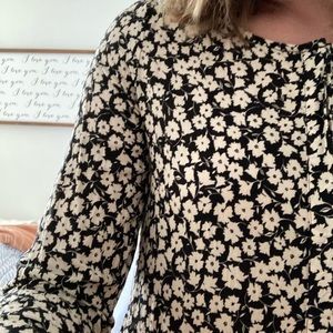 Meet your Posher, Tesa